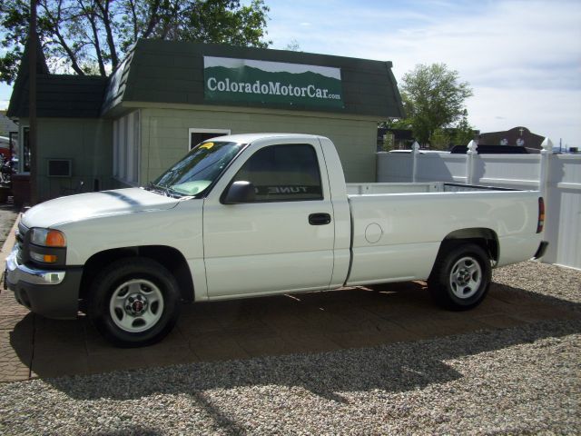 2004 GMC Sierra 1500 Short Box Standard