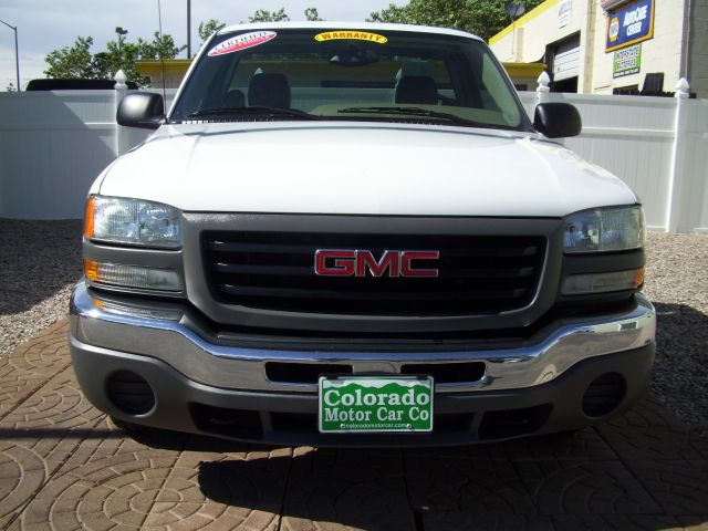 2004 GMC Sierra 1500 Short Box Standard