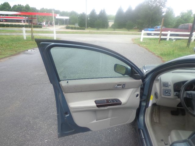 2004 GMC Sierra 1500 LE Sedan