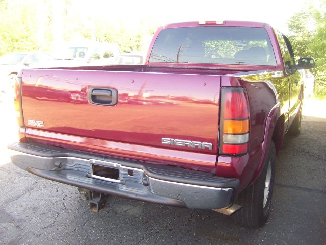 2004 GMC Sierra 1500 Standard 4X4 Hardtop