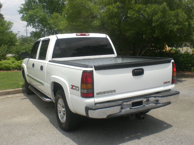 2005 GMC Sierra 1500 SE ZX4