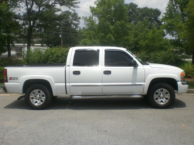 2005 GMC Sierra 1500 SE ZX4