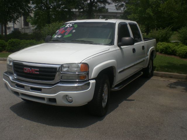 2005 GMC Sierra 1500 SE ZX4