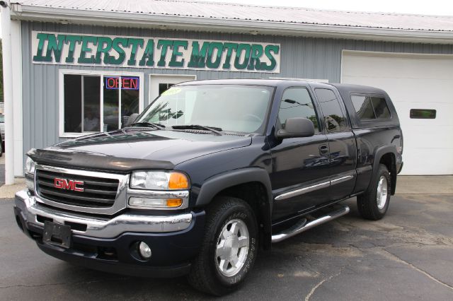 2005 GMC Sierra 1500 Standard 4X4 Hardtop