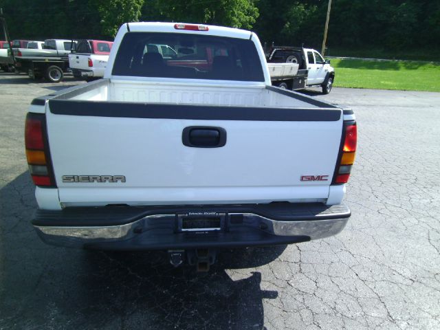 2005 GMC Sierra 1500 SE ZX4