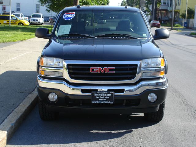 2005 GMC Sierra 1500 SE ZX4