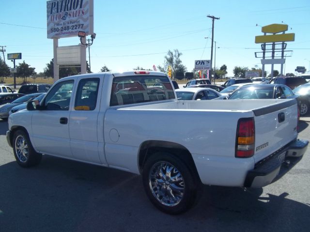 2005 GMC Sierra 1500 4dr Sdn 2.5L Turbo AWD