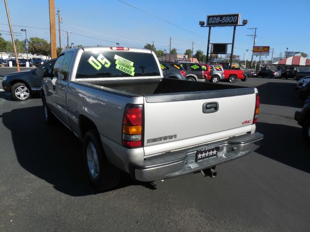 2005 GMC Sierra 1500 Ram 3500 Diesel 2-WD