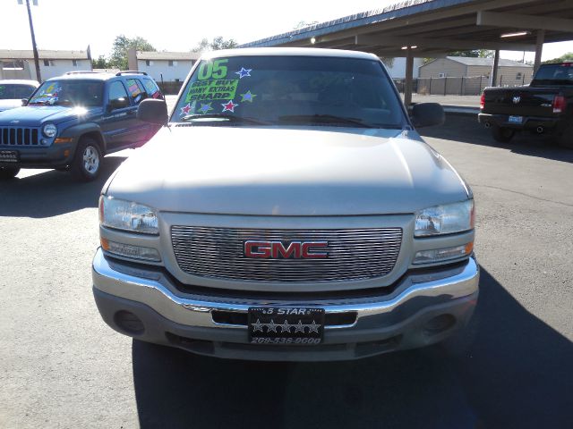 2005 GMC Sierra 1500 Ram 3500 Diesel 2-WD