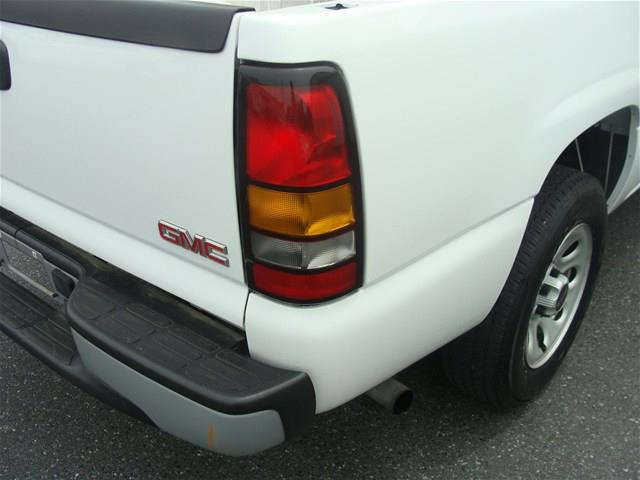 2005 GMC Sierra 1500 Unknown