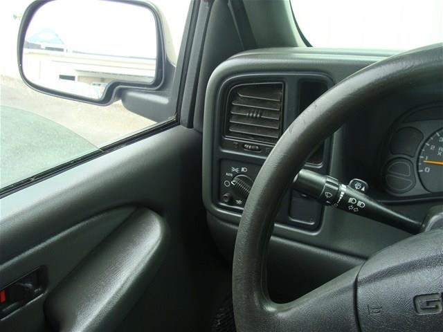 2005 GMC Sierra 1500 Unknown