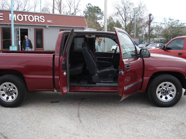 2005 GMC Sierra 1500 V8 R-design