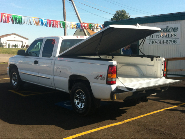 2005 GMC Sierra 1500 Standard 4X4 Hardtop