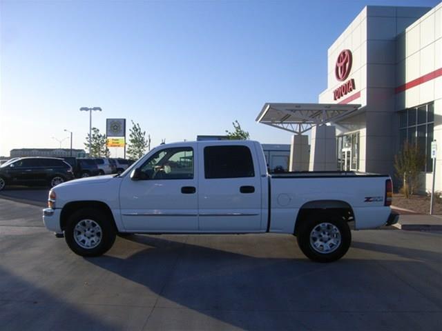 2005 GMC Sierra 1500 Unknown