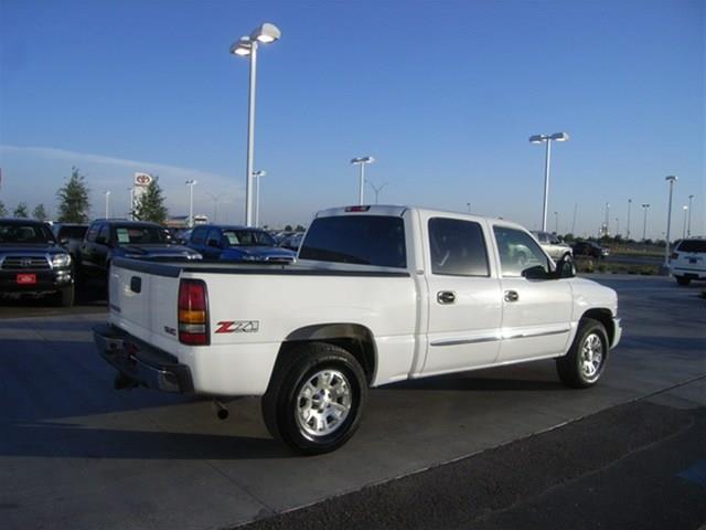 2005 GMC Sierra 1500 Unknown