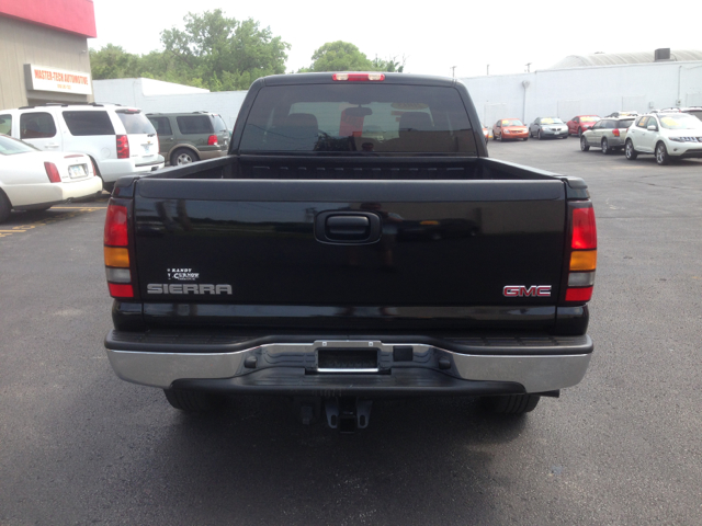 2005 GMC Sierra 1500 4DR SUV AT