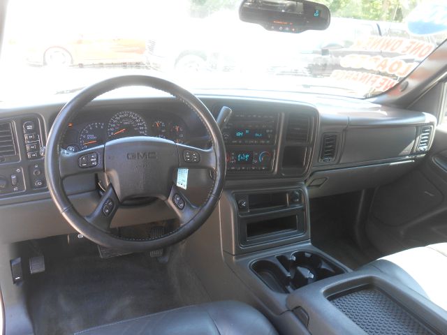 2005 GMC Sierra 1500 3.6 AT 4WD LS