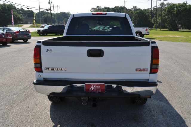 2005 GMC Sierra 1500 Lsall Wheeldrive