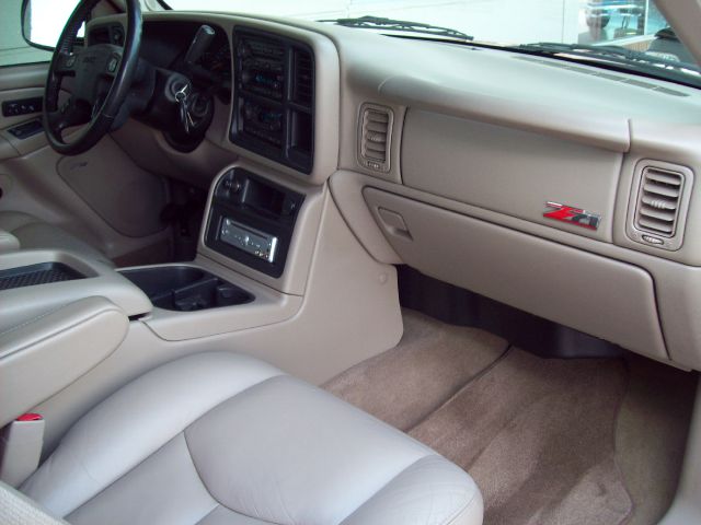 2005 GMC Sierra 1500 SES LOW Miles