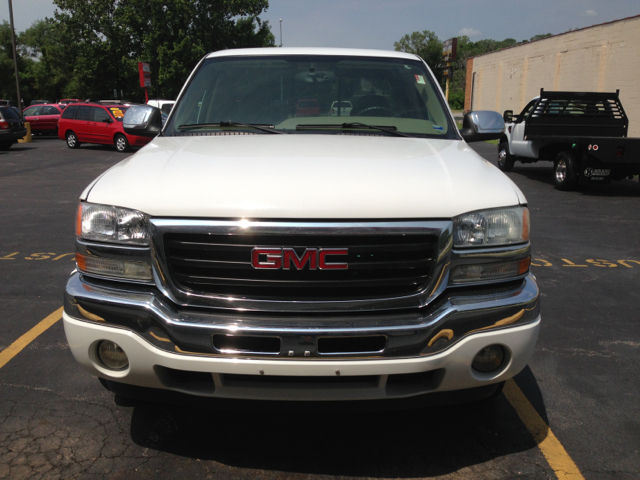 2005 GMC Sierra 1500 Standard 4X4 Hardtop