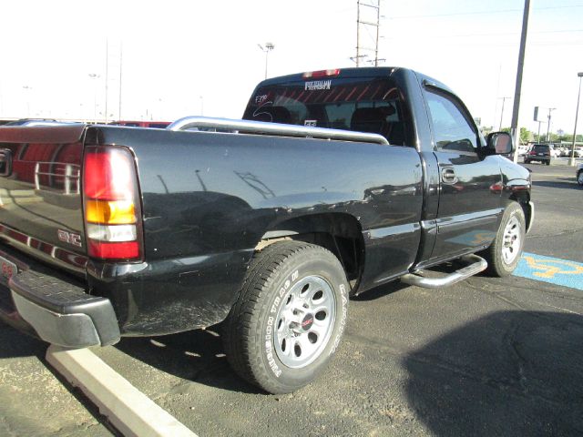 2005 GMC Sierra 1500 4dr Sdn Auto GLS w/XM