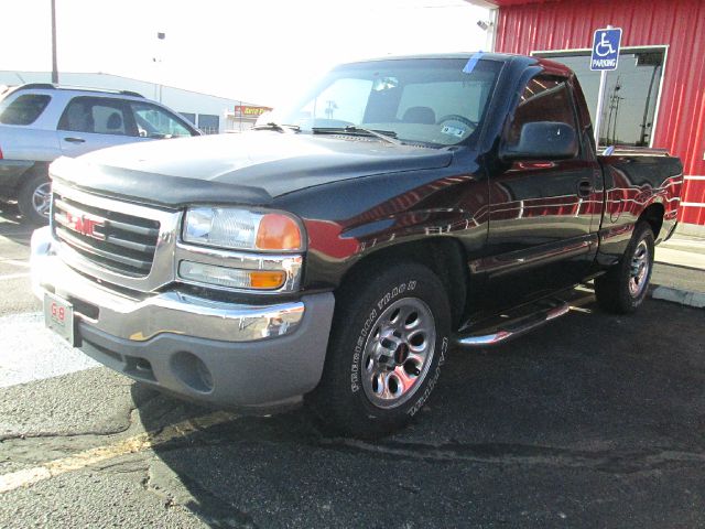 2005 GMC Sierra 1500 4dr Sdn Auto GLS w/XM