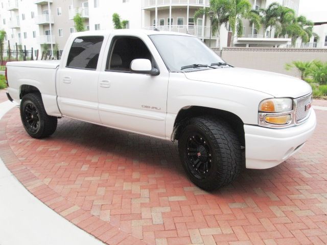 2005 GMC Sierra 1500 4WD 4dr AT