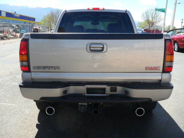 2006 GMC Sierra 1500 SLE Sierra 2WD