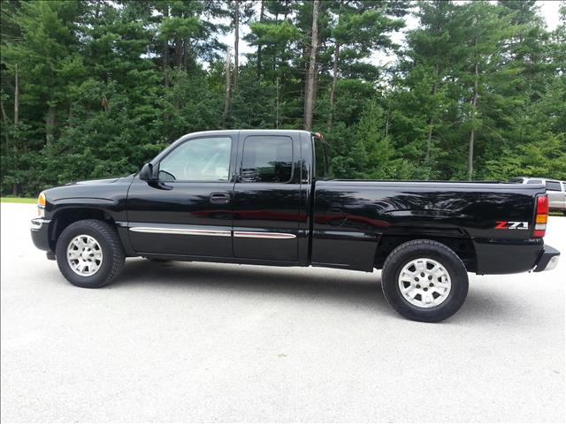 2006 GMC Sierra 1500 SLE Sierra 2WD