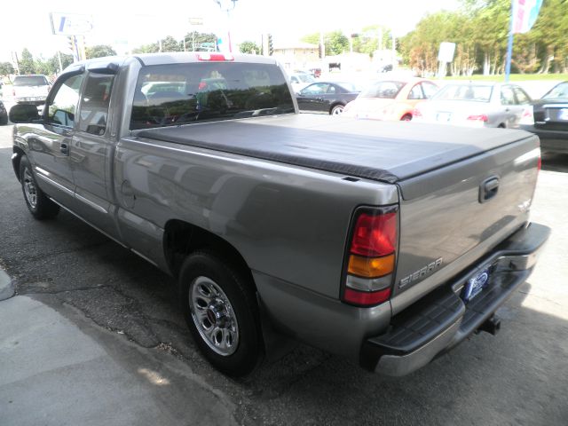 2006 GMC Sierra 1500 4WD LX AT