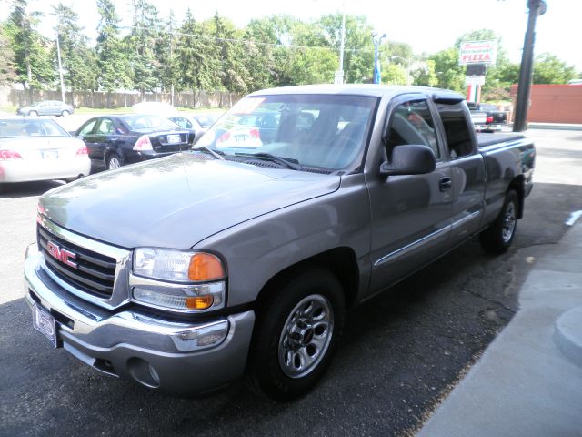 2006 GMC Sierra 1500 4WD LX AT