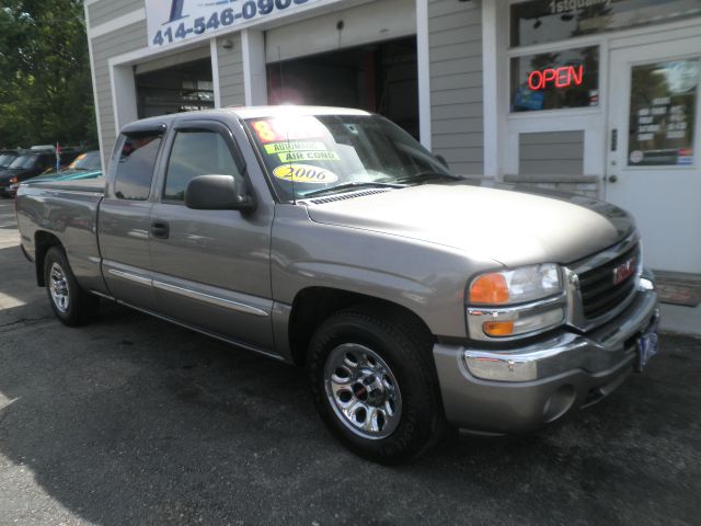 2006 GMC Sierra 1500 4WD LX AT