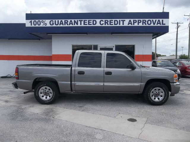 2006 GMC Sierra 1500 Slt-2nd Bench-4wd-sunroof-6 CD BOSE