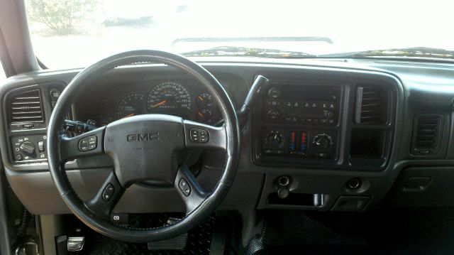 2006 GMC Sierra 1500 4WD W/leathersunroof