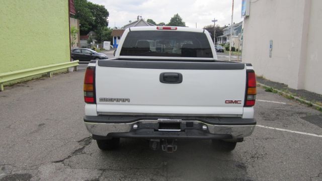 2006 GMC Sierra 1500 CREW CAB DRW WRK T