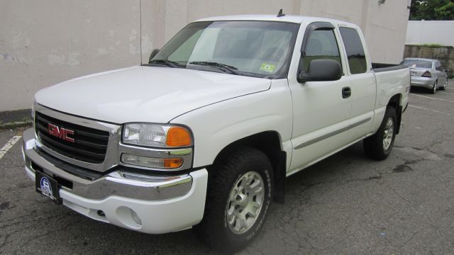 2006 GMC Sierra 1500 CREW CAB DRW WRK T