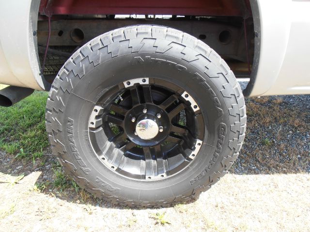 2006 GMC Sierra 1500 4WD Supercab 133 SVT Raptor