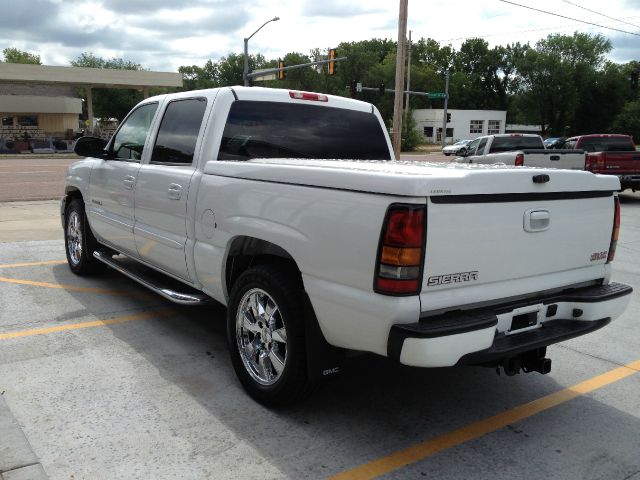 2006 GMC Sierra 1500 SLE Sierra 2WD