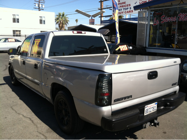 2006 GMC Sierra 1500 4WD V6