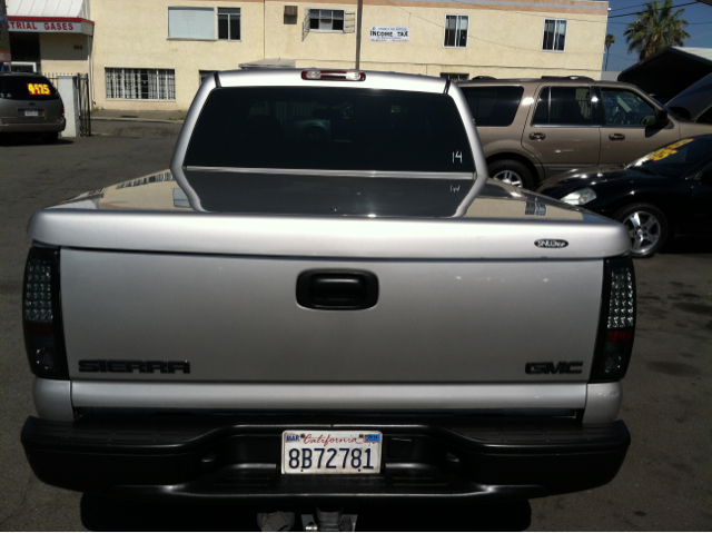 2006 GMC Sierra 1500 4WD V6