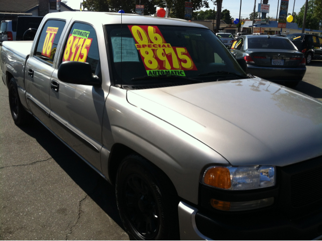 2006 GMC Sierra 1500 4WD V6