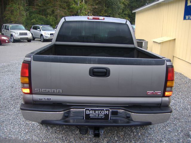 2006 GMC Sierra 1500 SLE Sierra 2WD