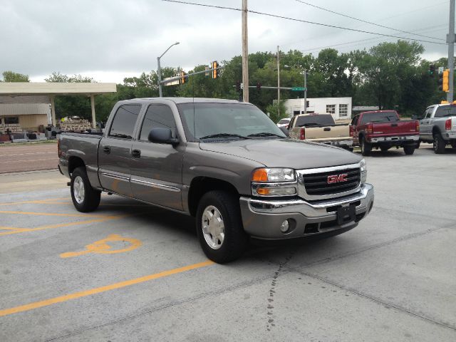 2006 GMC Sierra 1500 Touring AT W/dvd Resnavi