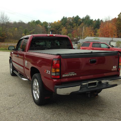 2006 GMC Sierra 1500 5dr XLE AWD (SE)