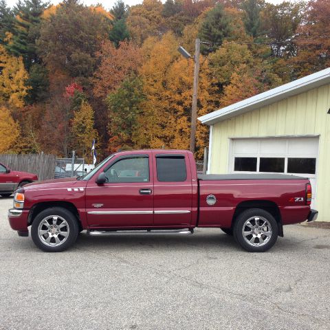 2006 GMC Sierra 1500 5dr XLE AWD (SE)