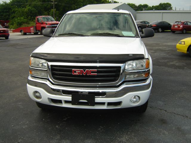 2006 GMC Sierra 1500 SLE Sierra 2WD