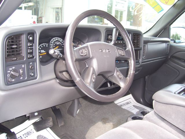 2006 GMC Sierra 1500 4WD S