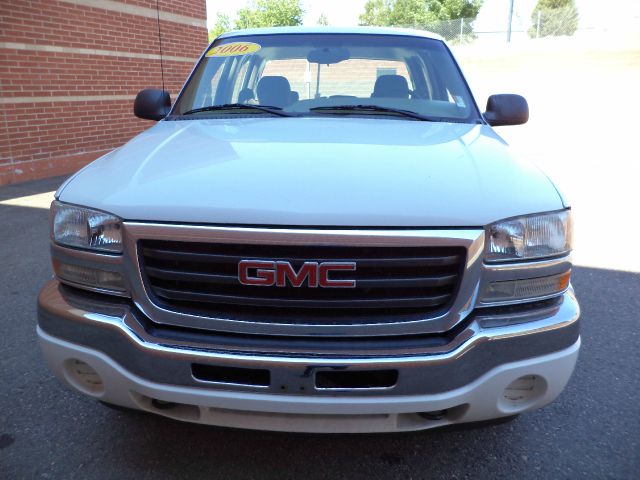 2006 GMC Sierra 1500 4WD Value - 200A