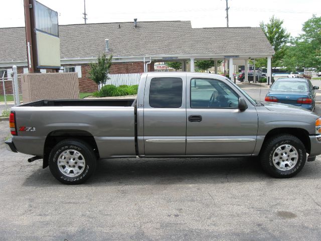 2006 GMC Sierra 1500 250H Premium Sedan 4D