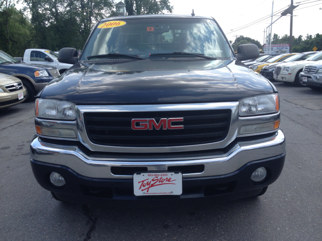 2006 GMC Sierra 1500 4WD S